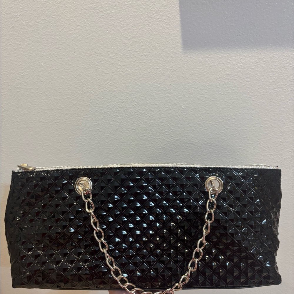 Elegant Black Quilted Chain Bag